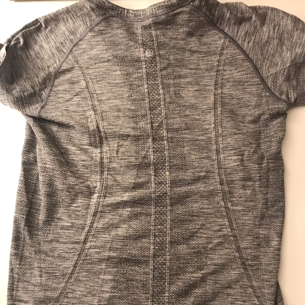 Lululemon swiftly tech short sleeve crew
